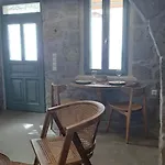 Nisyros Nest بيت للعطل Nikiá