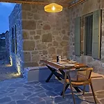 Nisyros Nest Nikiá