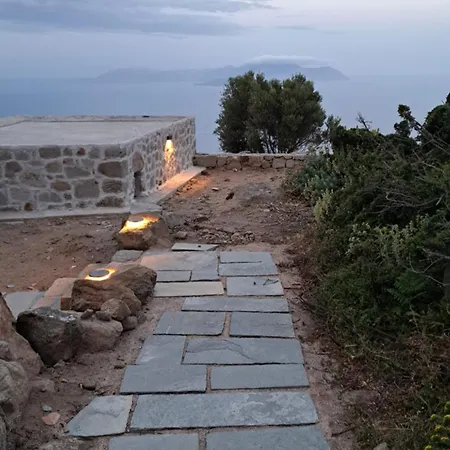 Feriehus Nisyros Nest *