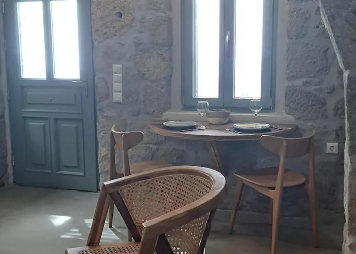 Nisyros Nest 펜션 Nikiá