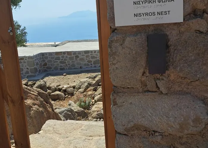Nisyros Nest 펜션 Nikiá